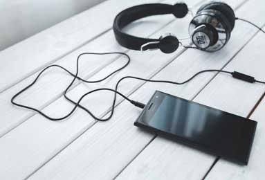 每日大赛揭秘娱乐圈圆脸小花与夫妻吃瓜风波