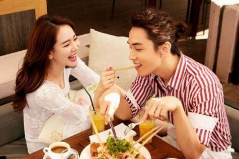 东北男明星组合综艺引关注，笑点密集成看点