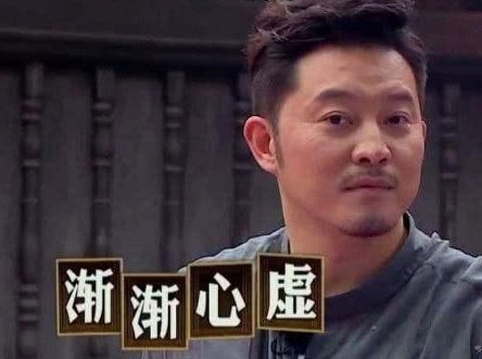 揭秘娱乐圈多面局势：明星暗战、粉丝狂欢与网络“吃瓜酱”现象