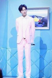 娱乐吃瓜君的成长轨迹:从外婆的羊羊到揭秘娱乐圈热闻