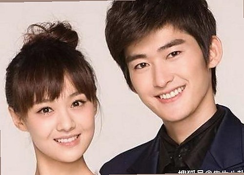 网红大瓜爆发,媚黑大赛引发热议,娱乐圈吃瓜新趋势浮现